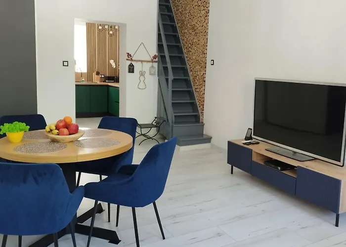 Stara Kamienica Przed Fortami *